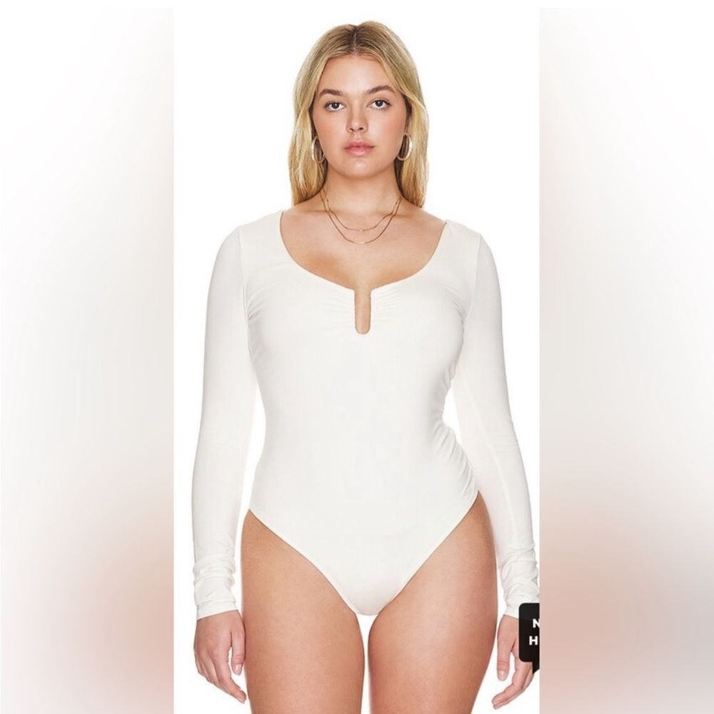 NEW Good American- GOOD TOUCH
U RING BODYSUIT Cream Size 5=2XL